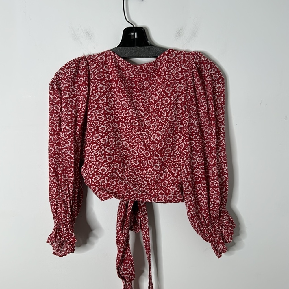 Auguste the Label Marlowe Frida Floral Cropped Wrap Blouse - Picture 6 of 6